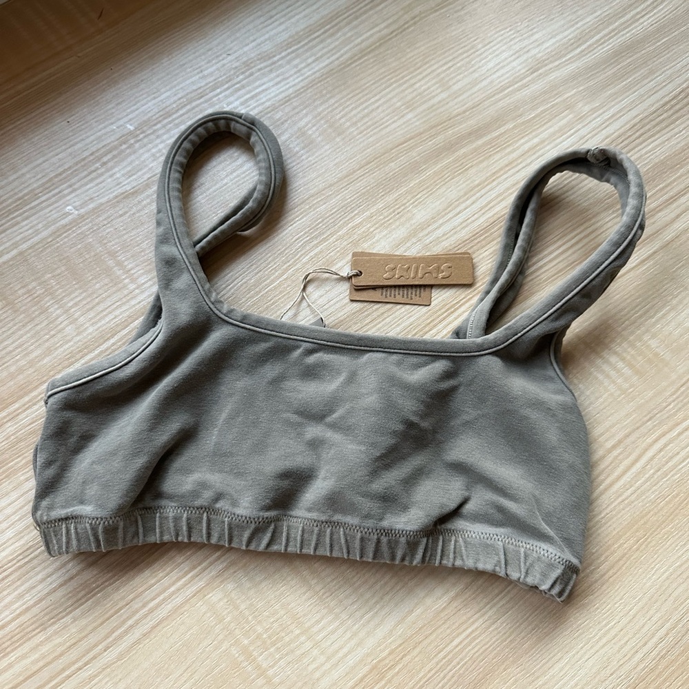 SKIMS OUTDOOR BASICS WIDE NECK BRALETTE | DESERT